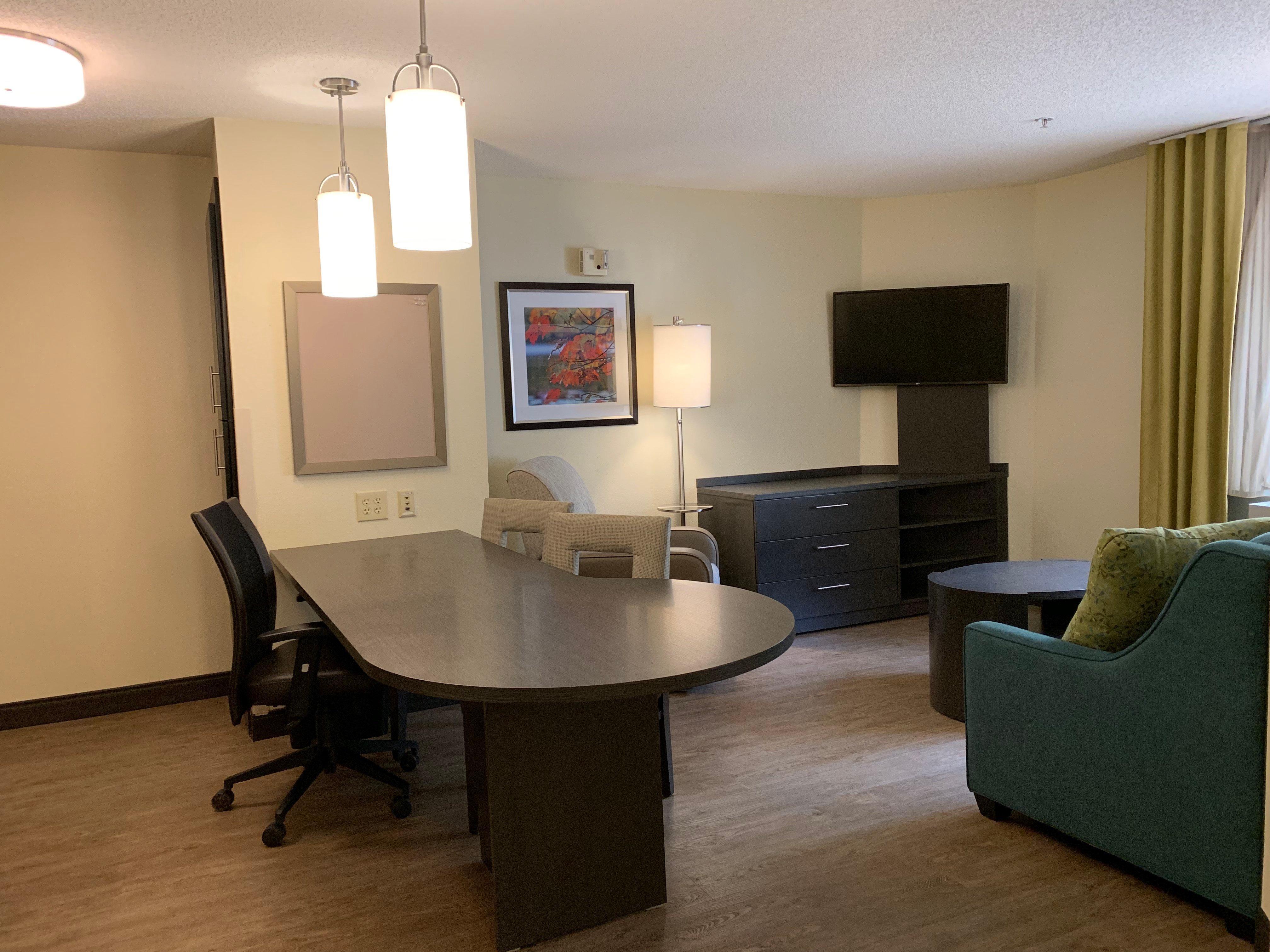 Candlewood Suites Raleigh Crabtree By Ihg Экстерьер фото