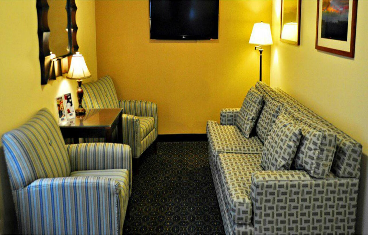 Candlewood Suites Raleigh Crabtree By Ihg Экстерьер фото